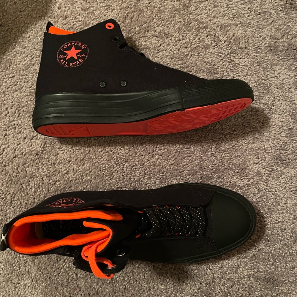Black and orange Converse Allstar